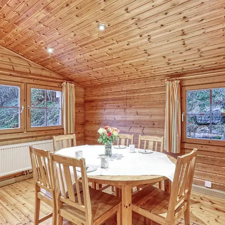 2 Bedroom Stunning In Masserberg 別荘